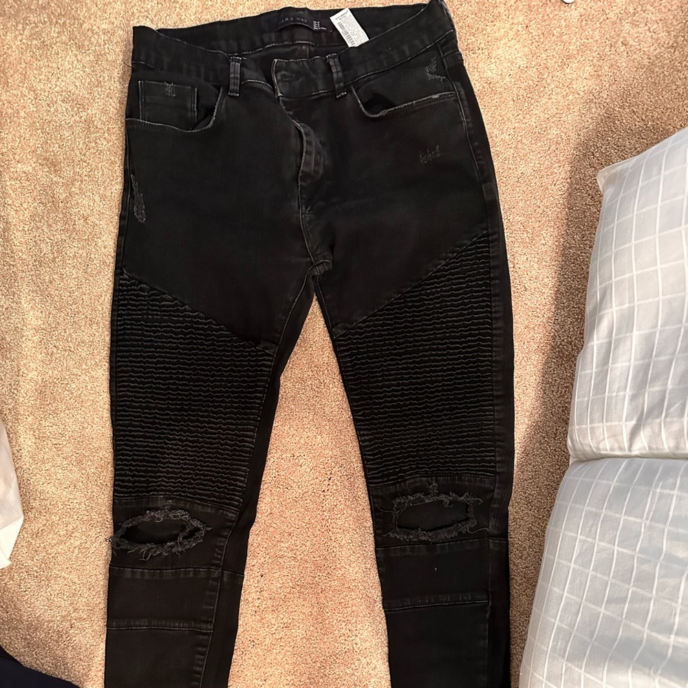 Men’s black jeans